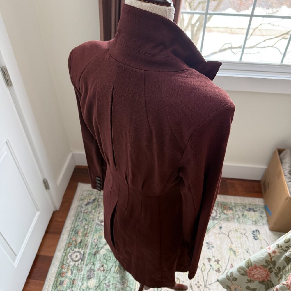 CAbi Boss Jacket in Currant Wine Long Structured Blazer Size Small - Picture 5 of 9